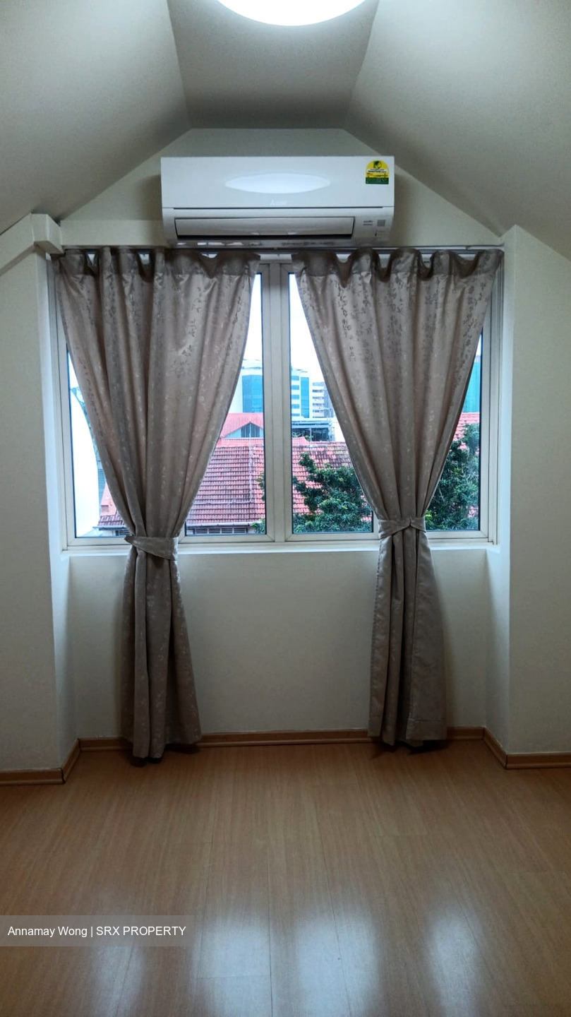 Sennett Estate (D13), Terrace #445810861